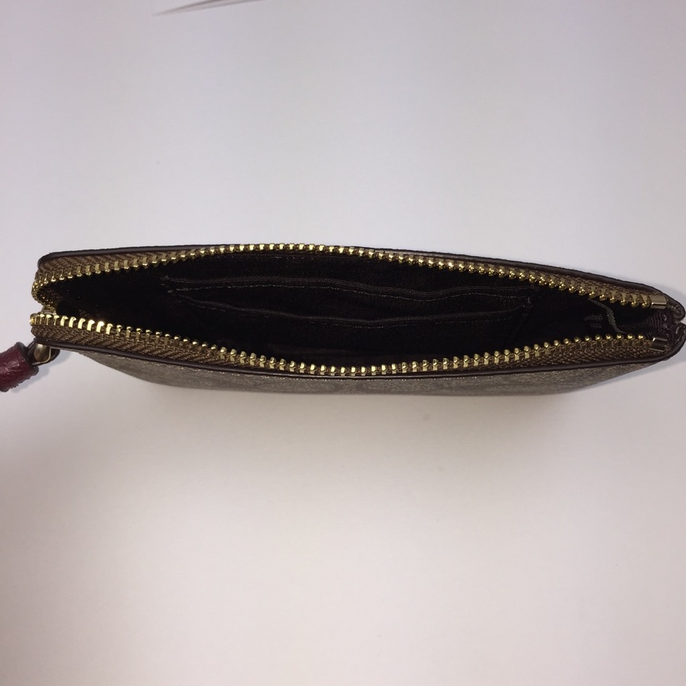 Coach Corner Zip Wristlet Khaki Metallic Cherry - Picture 4 of 5